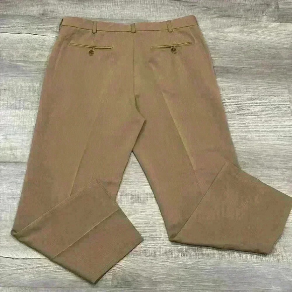 IZOD Pants Mens 36 Tan Straight Fit Leg Casual Size 36x30 Work Utility EUC - Picture 8 of 15